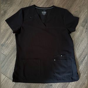 Beyond Scrubs Black 2-Pocket Top